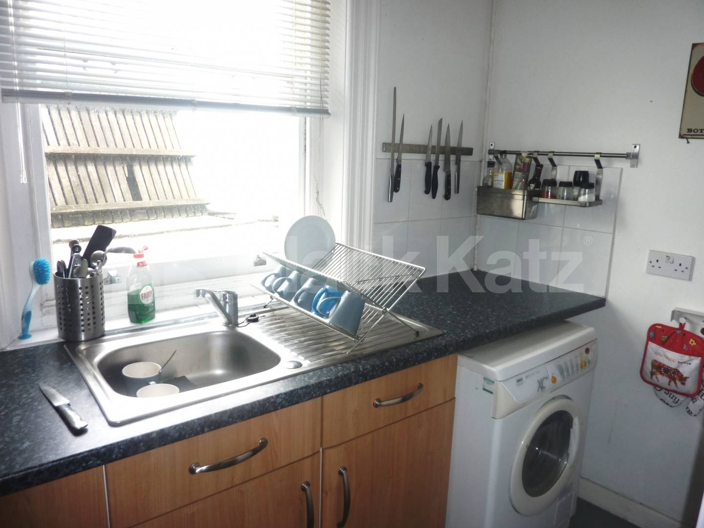 			LOCATION LOCATION LOCATION!!!, 1 Bedroom, 1 bath, 1 reception Flat			 Oxford Street, SOHO